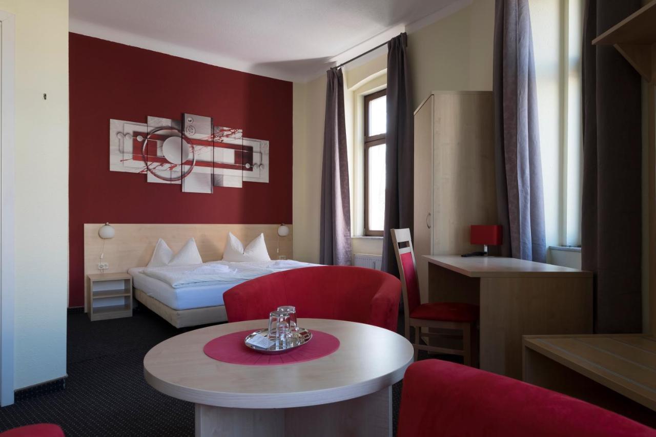 Gaestehaus Lisakowski Pension Am Brautwiesenpark Görlitz Esterno foto