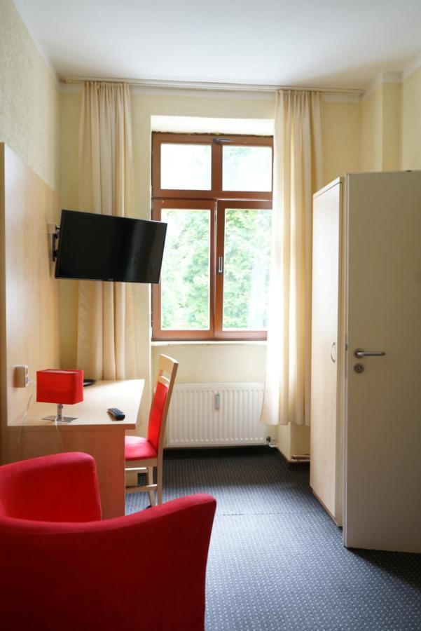 Gaestehaus Lisakowski Pension Am Brautwiesenpark Görlitz Esterno foto