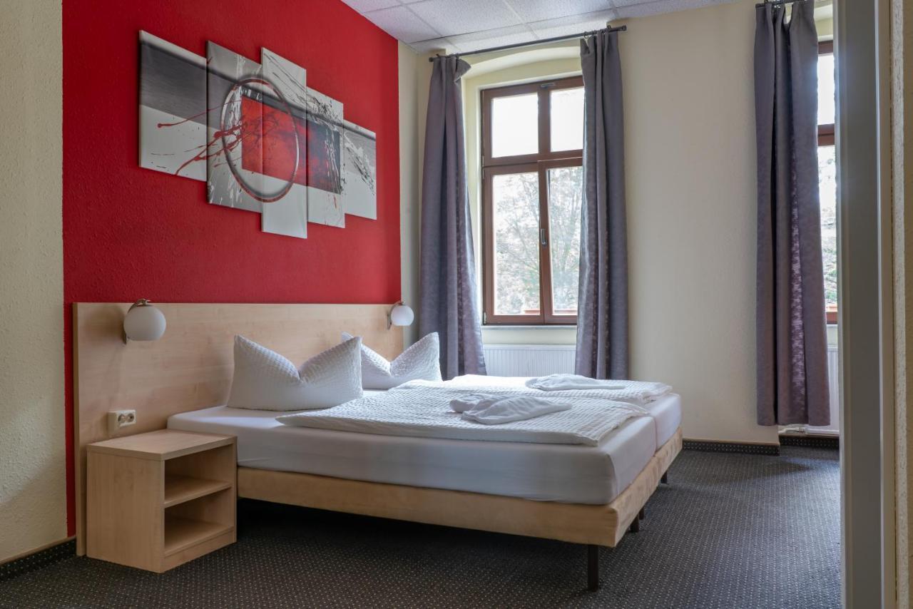 Gaestehaus Lisakowski Pension Am Brautwiesenpark Görlitz Esterno foto